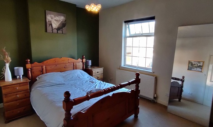 Newton-le-Willows Casa | Victorian Semi Detached House Behind the Highstreet