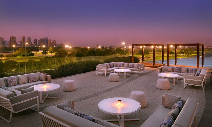 Dubai Hotel | Vida Emirates Hills