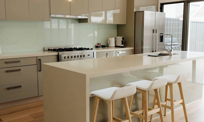 Hamilton Casa | Vida Hamilton - 3 bed, 2 bath kids playground!