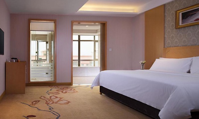 Dongguan Hotel | Vienna 3 Best Hotel Dongguan Liaobu Veicle City