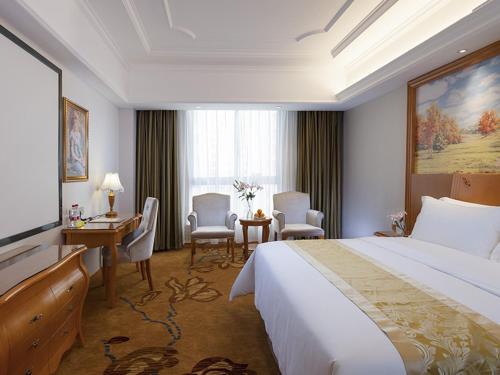 Yu Hua Hotel | Vienna International Hotel Changsha Shumuling Subway Station