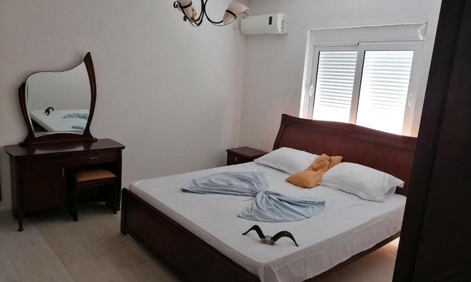 Bregvija Casa | Vienna Montenegro Lleshi
