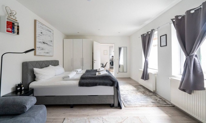 Oberlaa Apartamento | Viennese jewel | 45m² | near airport & center | parking & WLAN | for 4 persons