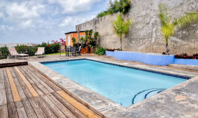 Puerto Ferro Casa | Vieques Island House con impresionantes vistas y piscina!