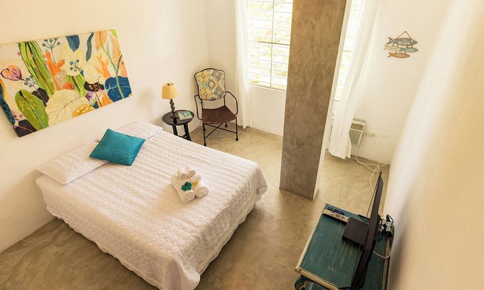 Florida Casa | Vieques Tropical Guest House - Room 11 / La Plata