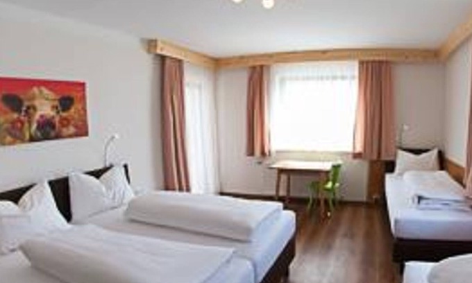 Aich Cabaña | Vierbettzimmer mit Dusche, WC - Gästehaus Zum Steirischen Kuss