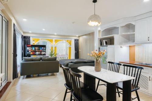 Hang Bai Apartamento | VietHOME-The Duplex 67-6pax-Lift Netflix-FREE Laundry