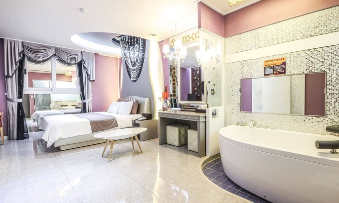 Chunghung Hotel | Gwangju Gentleman Motel