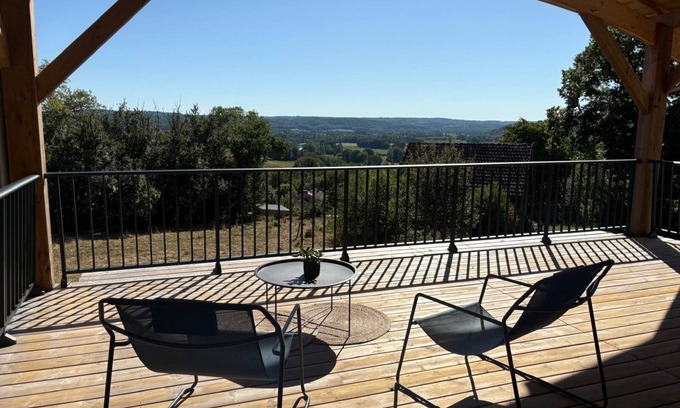 Marnac Casa | View over the valley with full PRM accessibility