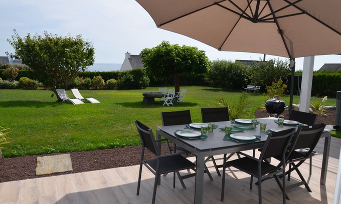 Plozevet Villa | Sur de Bretaña: a pie de playa, casa con jacuzzi exterior, 6 personas.