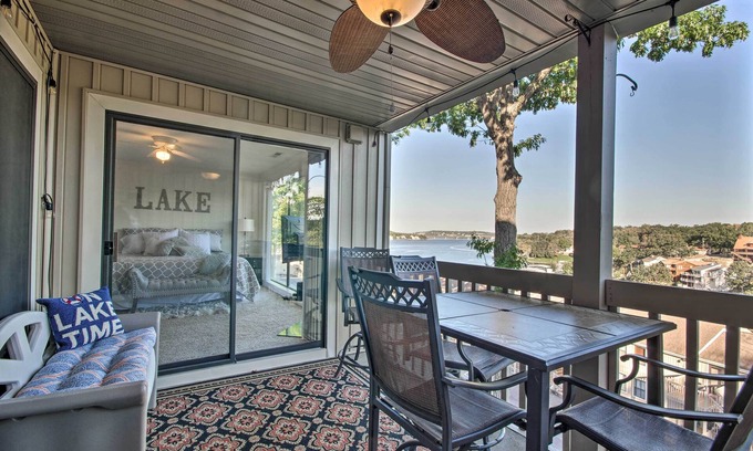 Osage Beach Condominio | ¡NUEVO! Osage Beach Condo w / View, piscina y acceso al lago