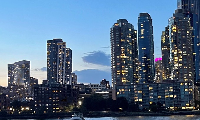 Jersey City Alquiler De Eote | Views, experience and vibes - under the NYC skyline!!! One of a kind experience