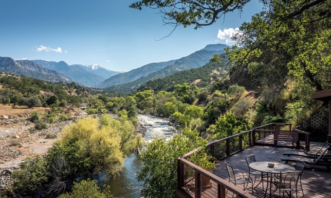 Three Rivers Casa | Views You Cannot Believe! 3 Bedroom and River Front