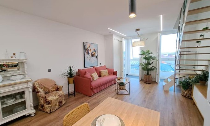 Casco Vello Apartamento | Vigo centro, dúplex de diseño.