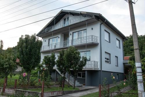 Strmosten Casa | Vikend Kuća Živković