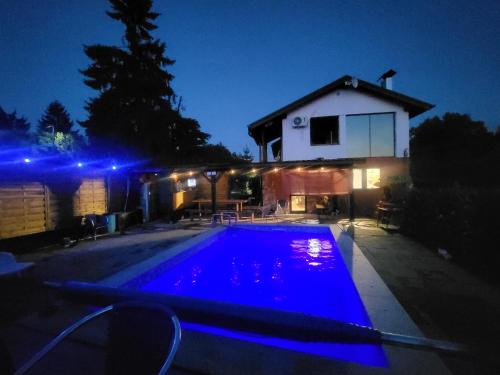 Banja Luka Casa | VIKENDICA GARFILD SA BAZENOM i SAUNOM BANJA LUKA