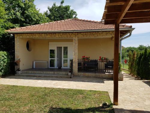 Petrovaradin Casa | Vikendica Lešić