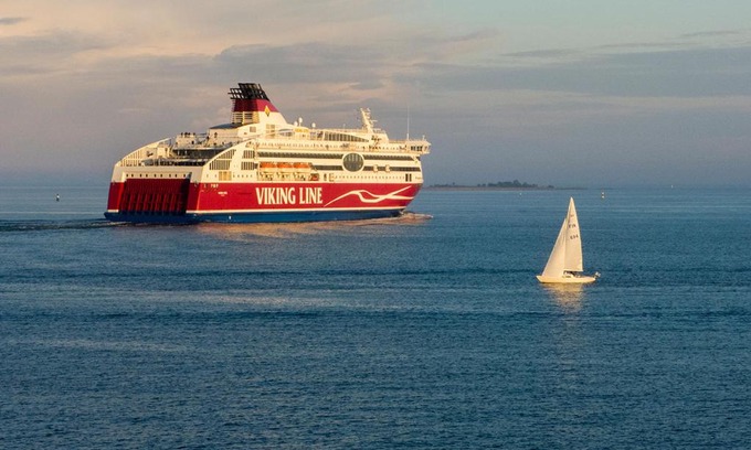 Katajanokka Alquiler De Eote | Viking Line ferry Viking XPRS - Night Cruise from Helsinki
