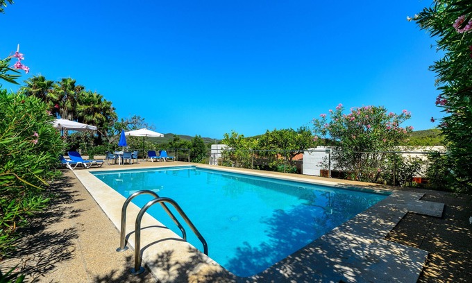 Santa Gertrudis Casa | Villa "Can Joan den Coves" con vistas a la montaña, piscina y Wi-Fi