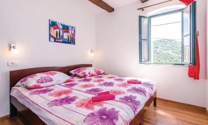 Ploce Casa | Vila Jorge