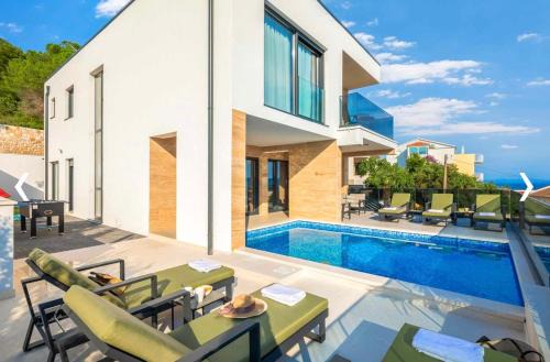 Businci Villa | Vila Karla