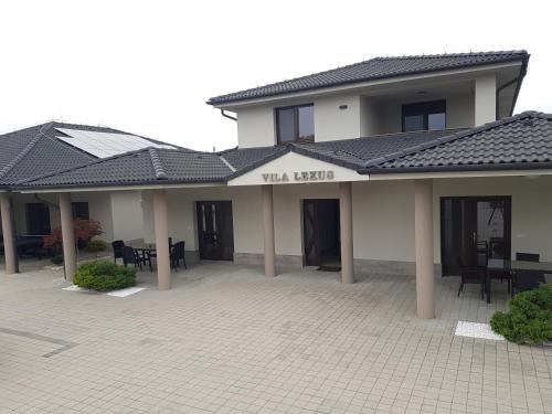 Velky Meder Apartamento | Vila Lexus