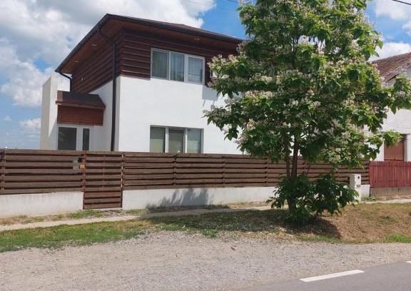 Sacueni Casa | VILA ONIX