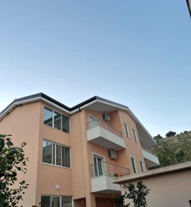 Shengjin Apartamento | Vila Ornela