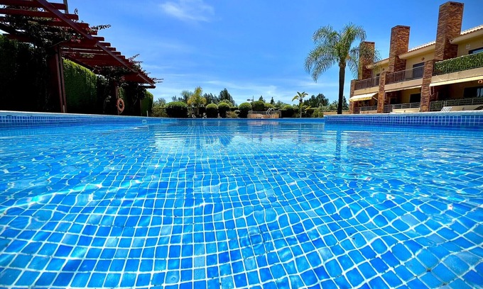 Vilamoura Apartamento | Vilamoura Prestige 2 With Pool by Homing