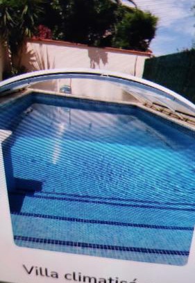 Saint-Laurent-de-la-Salanque Cama Y Desayuno | villa climatisée avec grande piscine