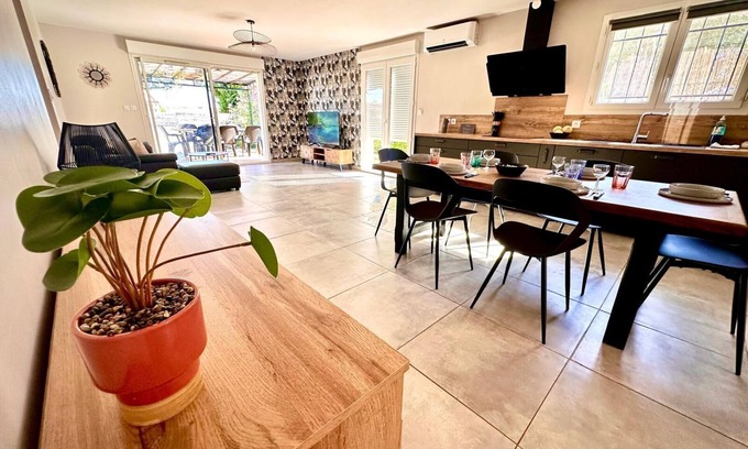 Poussan Casa | Villa Évasion Soleil au clame proche Mer