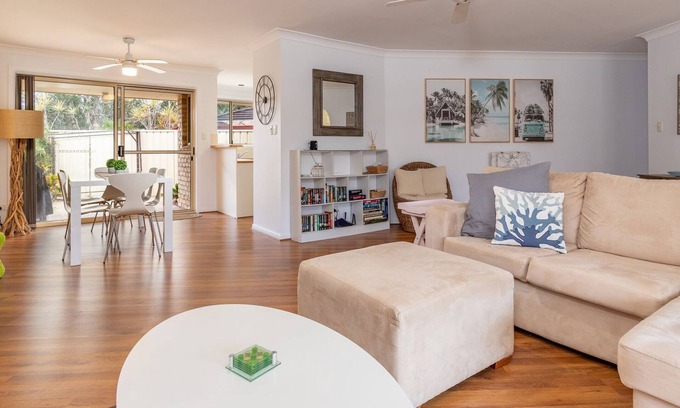 Tuncurry Villa | Villa 1/ 44 Mirage Drive