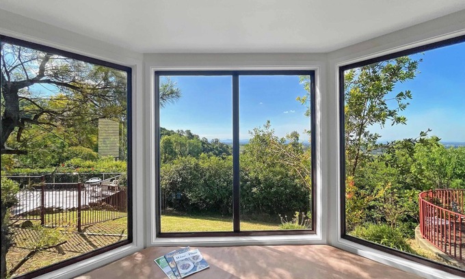 Mount View Villa | Bimbadeen Estate, Villa 2: una escapada romántica con vistas panorámicas, solo para 2