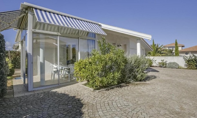 Biscarrosse Plage Casa | Villa 2 chambres proche plage, jardin, véranda, clim, wifi à Biscarrosse - FR-1-521-19