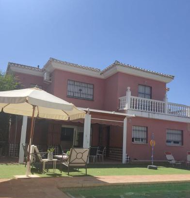 Cullar Vega Casa | Villa 28 de julio Casa Rural con piscina en Granada