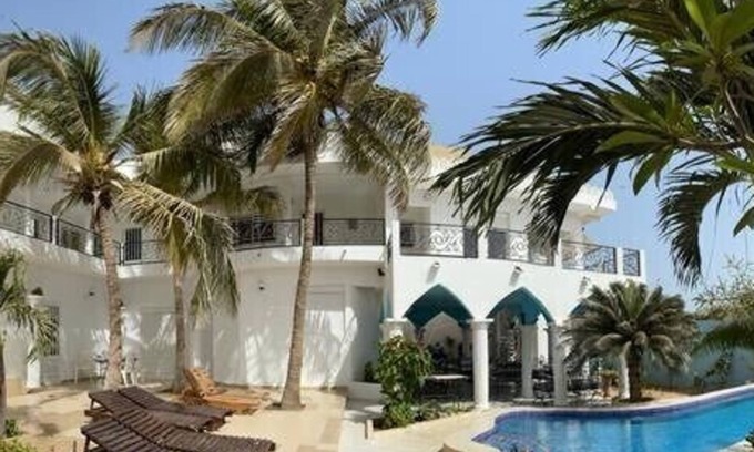 Mbour Villa | VILLA 4 bedrooms facing the sea swimming pool garden terrace parking comfort for 12