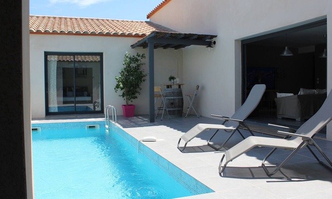 Canet Casa | VILLA 4 * with its 2 indoor and outdoor swimming pools