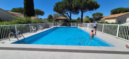 La Grande-Motte Casa | Villa 40m2 cosy avec piscine, clim, parking privé