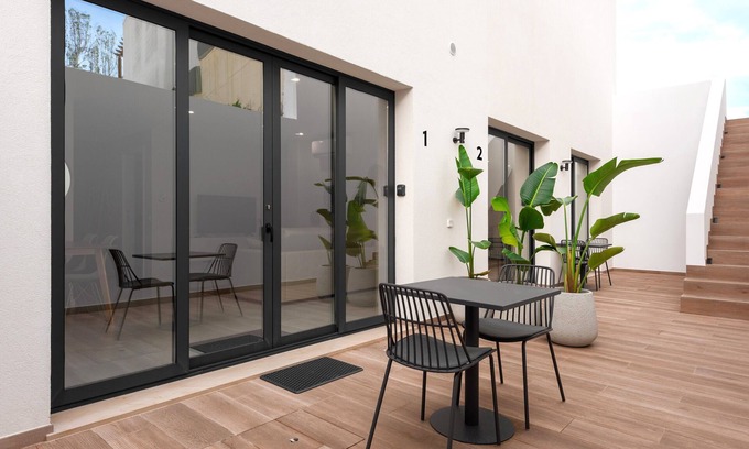Gambelas Apartamento | Villa 41 - Private Studios Faro Airport, Beach & City Center