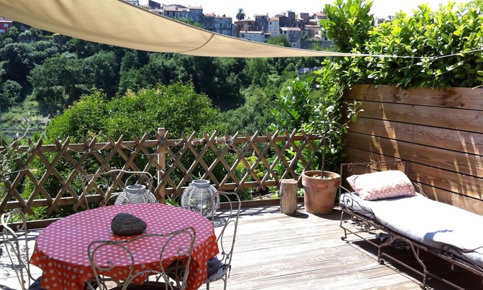 Biot Villa | VILLA, 55 m2, BIOT, 4 / 6Pers, terraza de madera orientada al sur, piscina en dominio privado