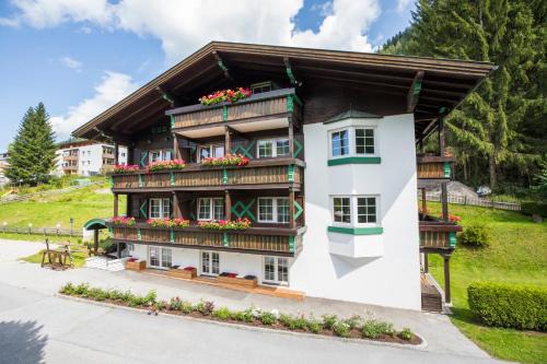 Flachau Cama Y Desayuno | Villa 7