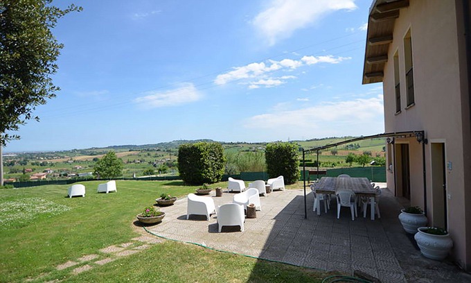 Falciano Villa | Villa a Rimini - Una hermosa casa en las colinas con vista panorámica al mar.