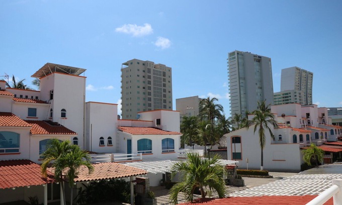 Granjas del Marqués Villa | Villa Acapulco Diamante