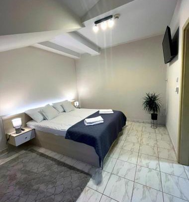 Ciechocinek Apartamento | Villa AdaMar - masaże & jacuzzi