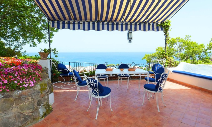 Casamicciola Terme Villa | Villa Aglaia Joya Mediterránea con Vista al Mar