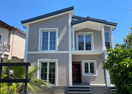 Durres Villa | Villa Ajla