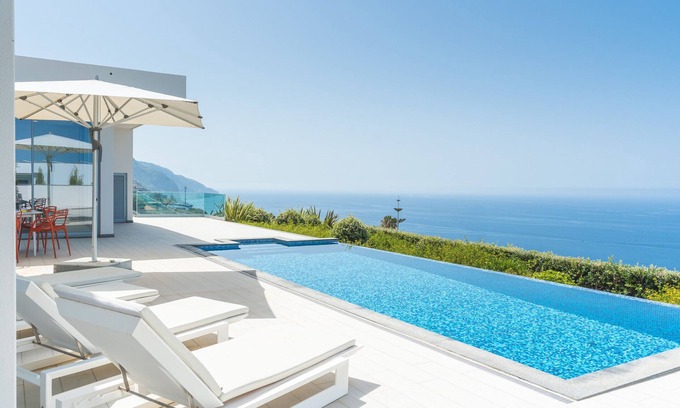 Estreito da Calheta Villa | Villa Alegria by Atlantic Holiday