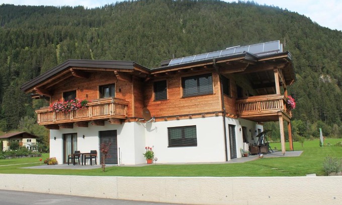 Bach Casa | Villa Alpin