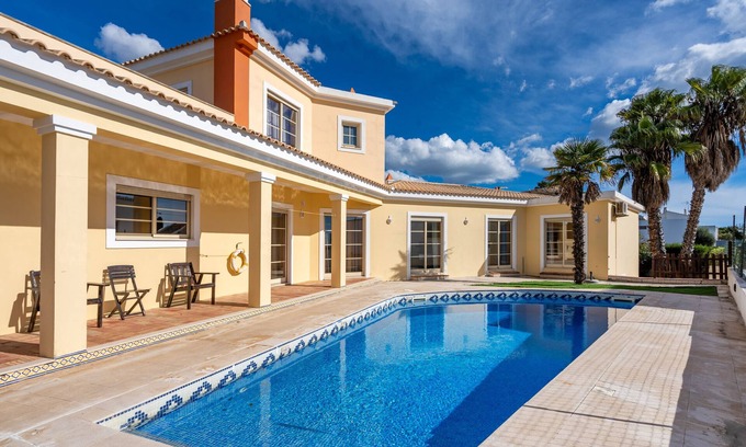 Alvor Villa | Villa 'Alvor' con vistas al mar, Wi-Fi y aire acondicionado