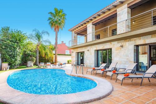 Denia Villa | Villa Amanda Beach by Villa Plus